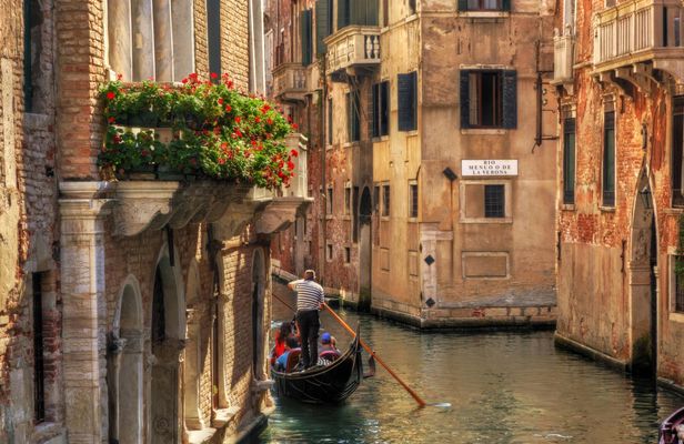 Venice City Pass Deluxe with 2-day transport and top attractions