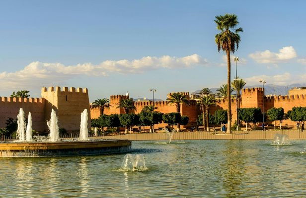 Full-day trip to Taroudant and Tiout with lunch from Agadir