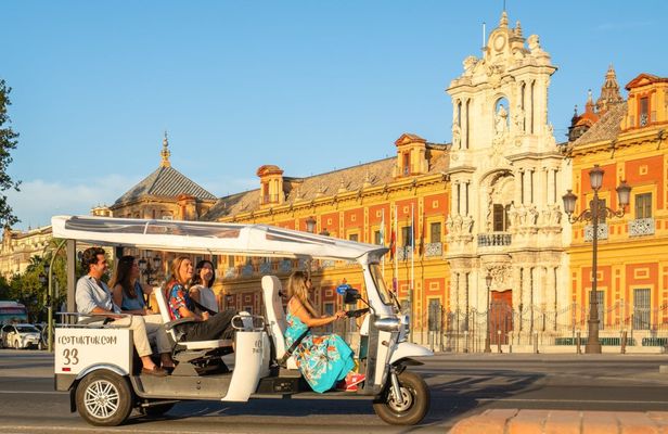 1-hour express tour of Seville in a private electric tuk-tuk