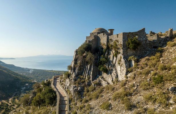 Small group guided tour to Qeparo and Himara