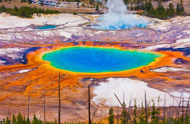 Self-guided audio walking tour to Grand Prismatic Overlook