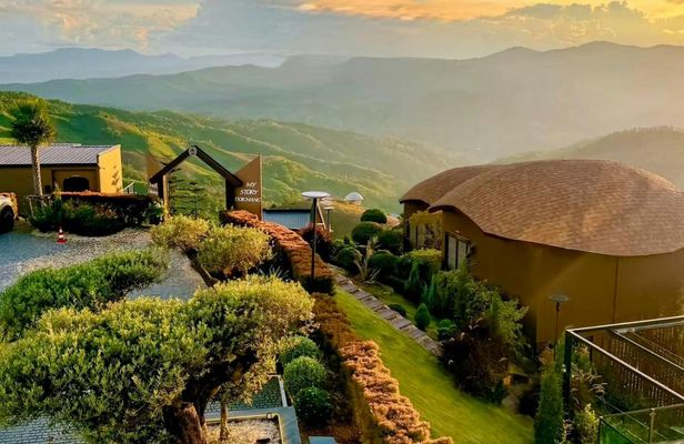 2-day Doi Chang and Chiang Rai tour with private van charter