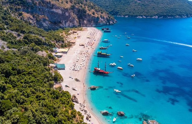 Boat trip to Krorëz and Kakome