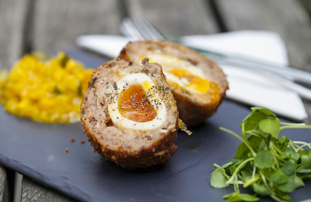 Gay village and Northern Quarter food tour in Manchester