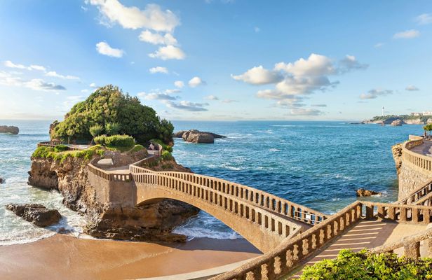Biarritz, Bayonne and Saint-Jean-de-Luz guided tour from San Sebastián