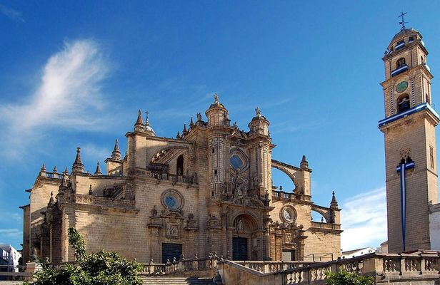 Guided walking tour of Jerez with Cathedral visit