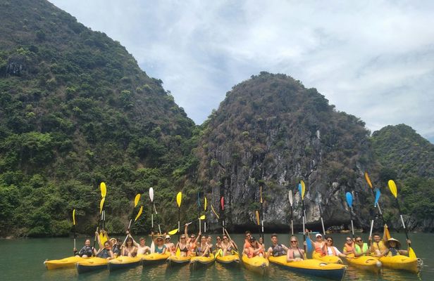 Lan Ha Bay and Ha Long bay cruise with kayaking and snorkelling