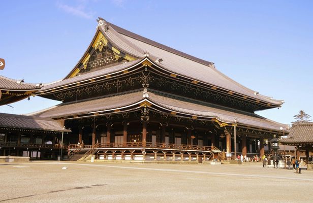 Guided walking tour of Kyoto and TeamLab entrance ticket