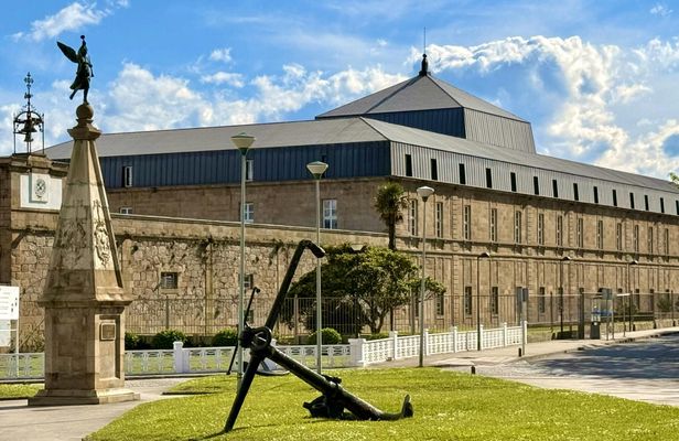 Historical walking tour of Ferrol