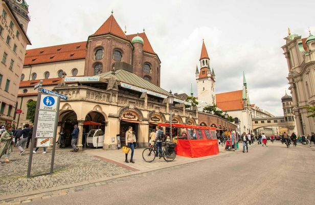 Navigate Munich's most Insta-perfect spots with a local guide