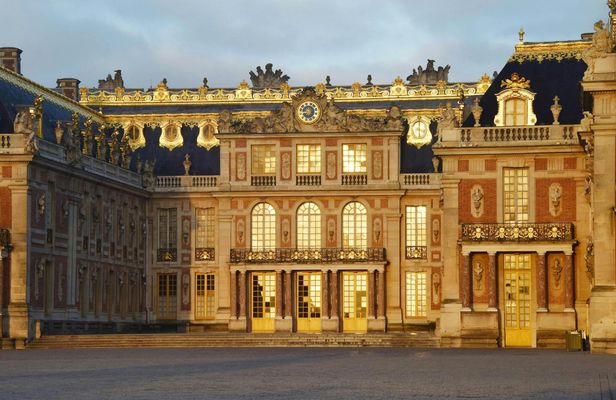 Versailles tour of the palace with gardens and trianon option