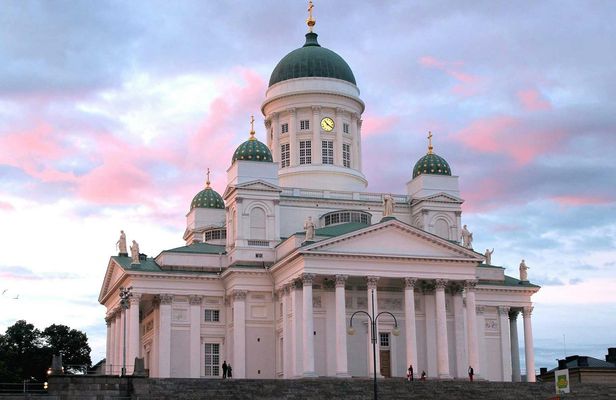 2-hour private Helsinki architecture walking tour with local guide