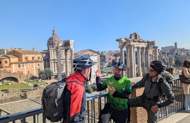 Rome by E-bike Guided Tour of the City Center