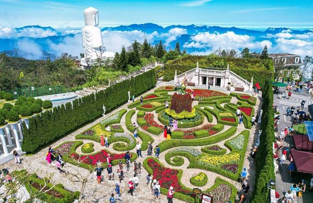 Tour to the Ba Na Hills with cable car and craft brewery and lunch