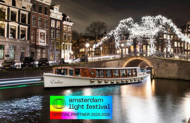Amsterdam Light Festival canal cruise on a luxury boat with drinks