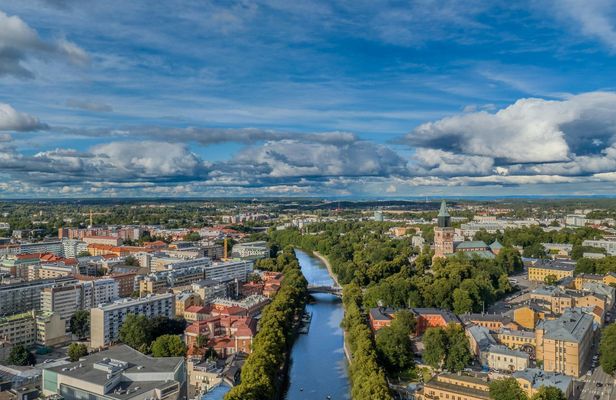 90-minute Turku walking tour with local guide
