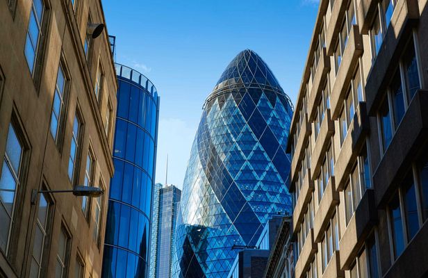 Tour of London's most Insta-perfect spots with a local