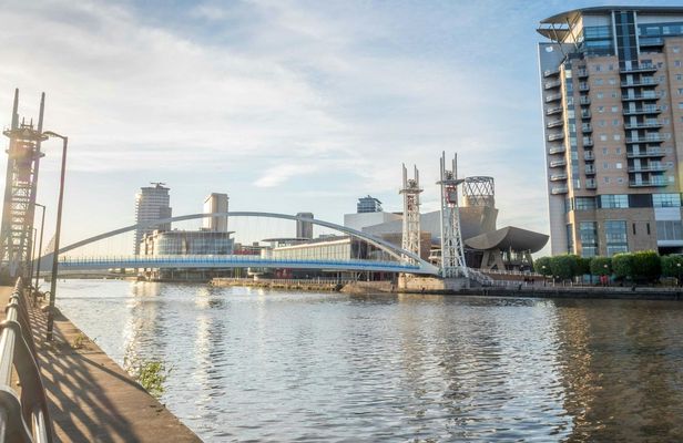 Tour of Manchester's most Insta-perfect spots with a local