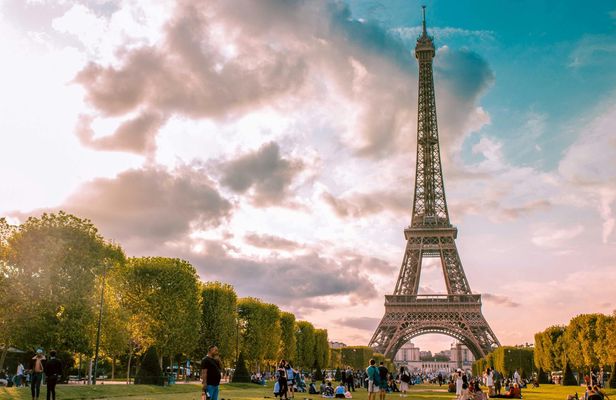 Paris guided tour following the traces of Coco Chanel