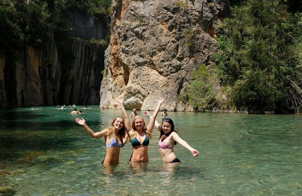 Montanejos thermal springs half-day tour from Valencia