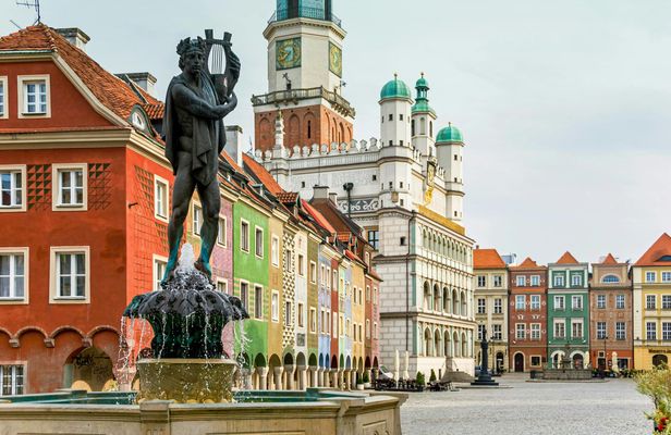 Private architectural tour through Poznań with a local expert