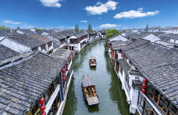Shanghai city and Zhujiajiao water town private tour with lunch