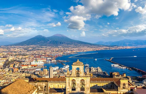 Naples pass with Pompeii, Underground and hop-on hop-off bus tour