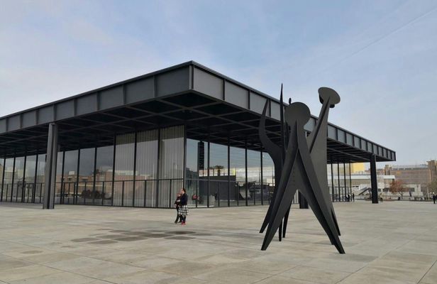 Berlin highlights tour with Neue Nationalgalerie Ticket