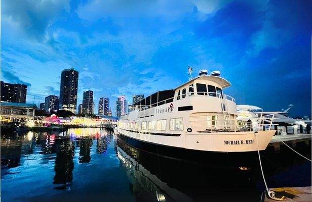 2 hour Miami night skyline cruise