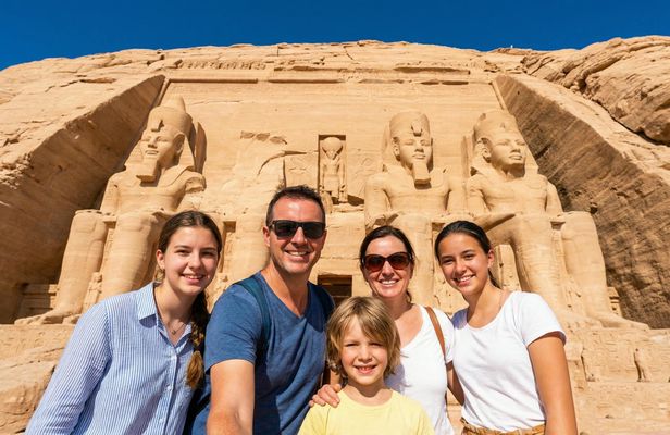 Guided Tour of Abu Simbel Temples from Aswan with Nubian Lunch
