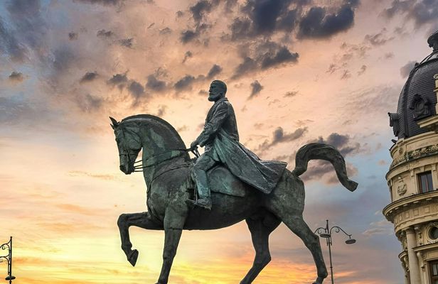 Navigate Bucharest's Insta-perfect spots with a local