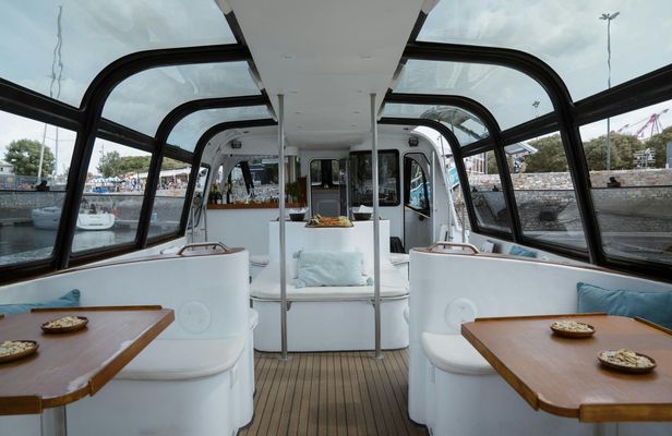 Morning cruise with coffee and pastel de nata in Lisbon