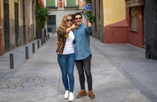 Hamburg's historic sites private walking tour for couples