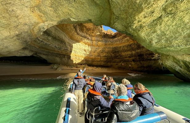 Benagil Cave boat experience from Lagos