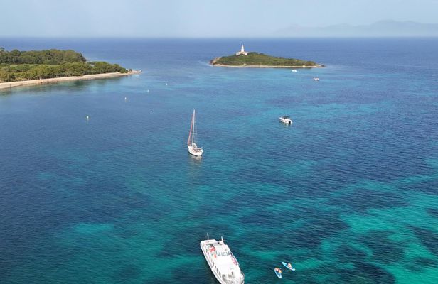 Sunset boat trip in Alcudia Bay with tapas and snorkelling