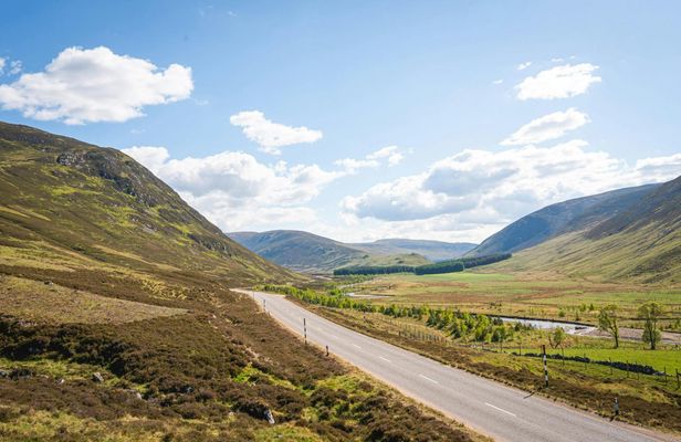 Scottish Highlands full-day guided walking tour