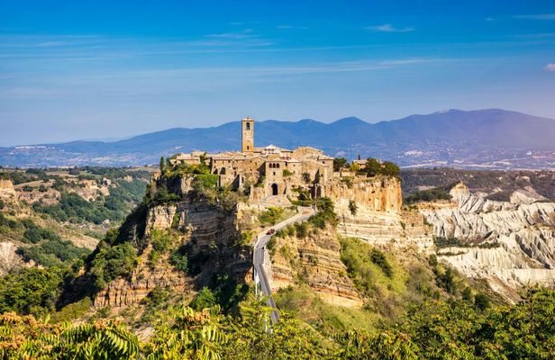 Orvieto and Civita E-Bike tour with private transfer from Rome