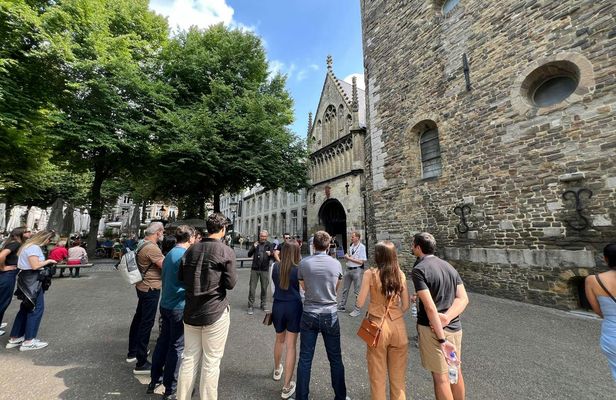 Maastricht private walking tour with local guide
