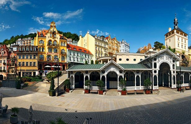 Guided day trip to Karlovy Vary spa town from Prague