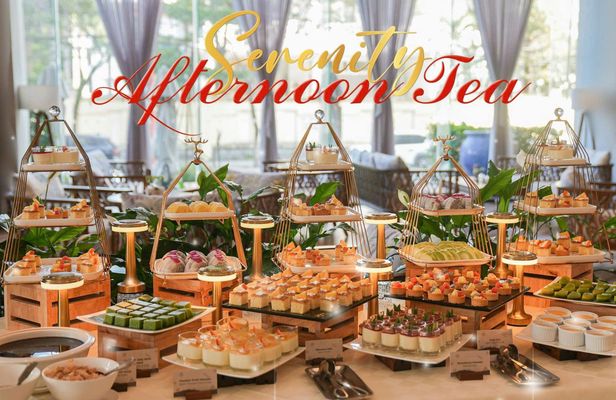 Afternoon tea and pearl experience