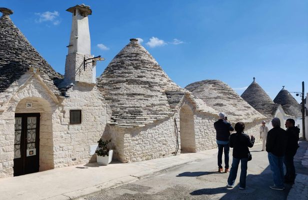 Private trip to Alberobello and Matera with transportation