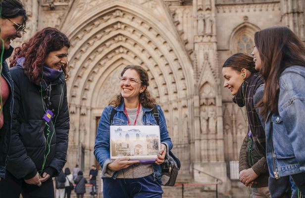 Gothic Quarter and modernist places guided walking tour