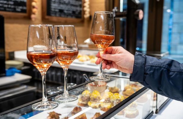 San Sebastian Food Tour with Pintxos & Drinks with a Local