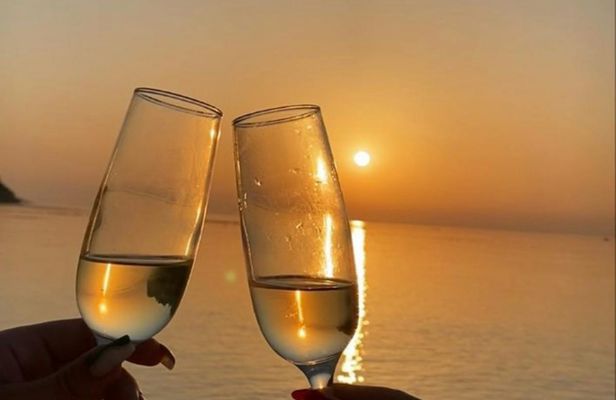 Miami skyline champagne cruise on Biscayne Bay