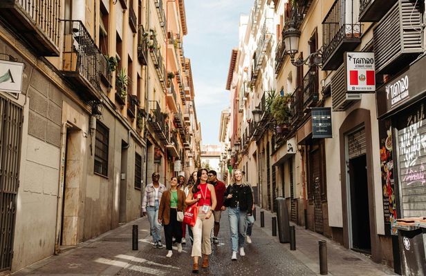 Spanish cuisine guided tour in Madrid