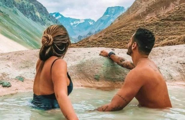 Cajón del Maipo tour with thermal springs and San José de Maipo