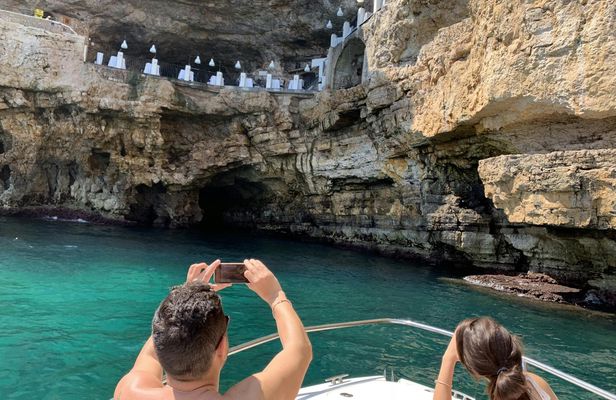 4.5-Hour Private Boat Tour in Polignano