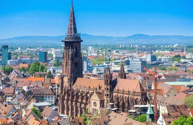 Freiburg best intro walking tour with a local