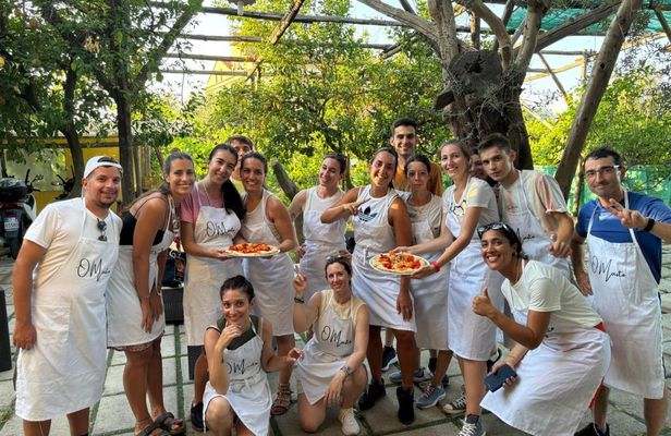 Hands-on Italian pizza making class in Sorrento garden