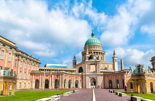 Potsdam best intro walking tour with a local
